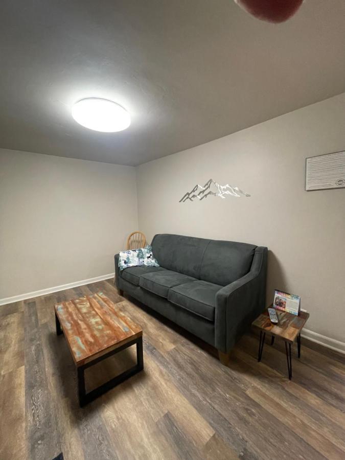 Woodland Motel 萨利达 外观 照片