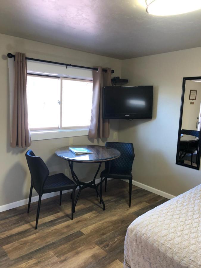 Woodland Motel 萨利达 外观 照片